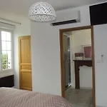 Domaine De Poumatan Nocleg ze śniadaniem 3*