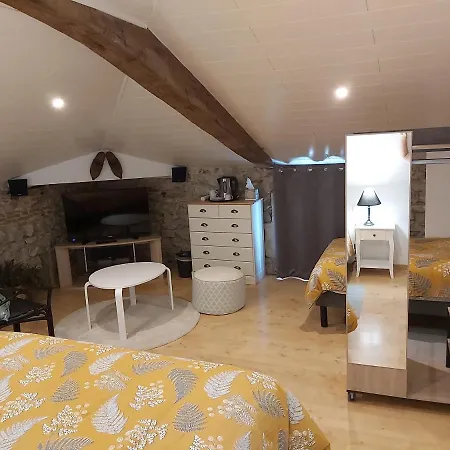 Domaine De Poumatan Отель типа 