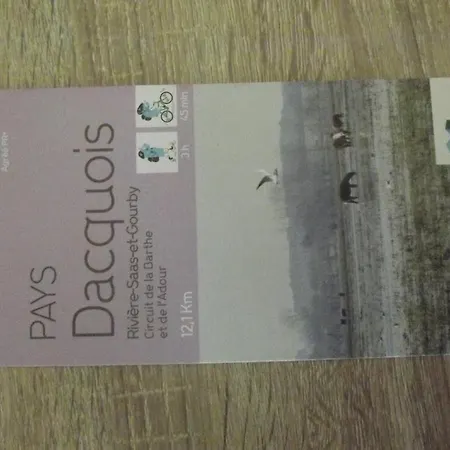 Domaine De Poumatan Nocleg ze śniadaniem