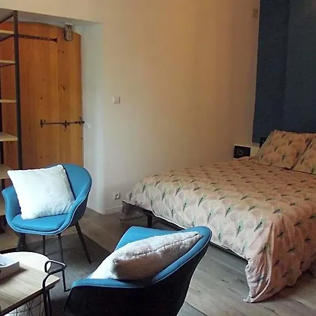 Bed & Breakfast Domaine De Poumatan