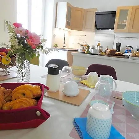 Domaine De Poumatan Bed & Breakfast 4*
