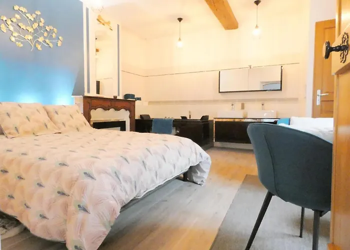 Domaine De Poumatan 住宿加早餐酒店 3*