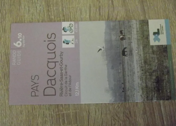 Domaine De Poumatan 住宿加早餐酒店